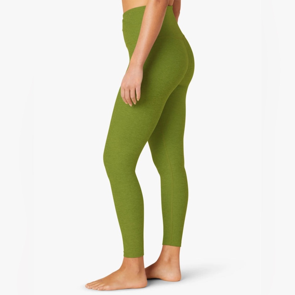 Beyond Yoga leggings Small- high rise midi length space dye green